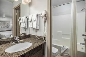 St. George Inn & Suites