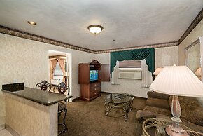 St. George Inn & Suites