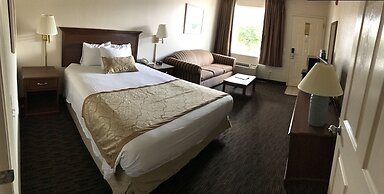 St. George Inn & Suites