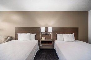 St. George Inn & Suites