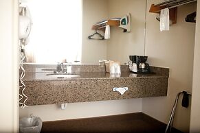 St. George Inn & Suites