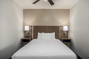 St. George Inn & Suites