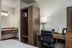 St. George Inn & Suites
