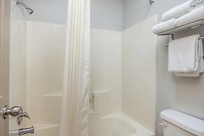 St. George Inn & Suites