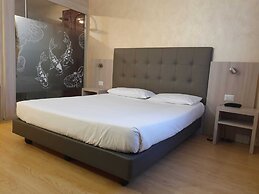 Green Hotel Motel