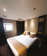 XO Hotels Infinity