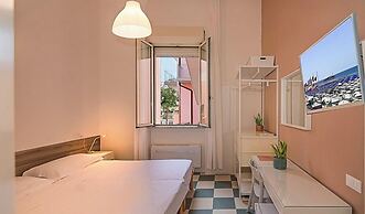 Happy Hotel