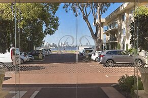 The Peninsula Riverside Serviced Apartments