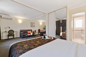 The Peninsula Riverside Serviced Apartments