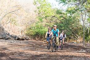 NusaBay Menjangan by WHM