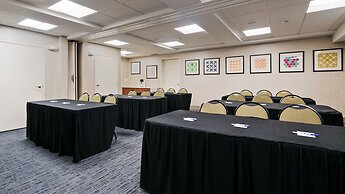 Holiday Inn Express & Suites Everett by IHG