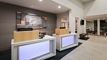 Holiday Inn Express & Suites Everett by IHG