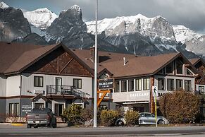 Basecamp Lodge Canmore