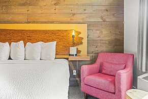 Basecamp Lodge Canmore