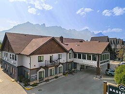 Basecamp Lodge Canmore