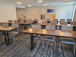Holiday Inn Express & Suites Ft. Lauderdale N - Exec Airport by IHG