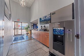 Travelodge by Wyndham Colorado Springs Airport/Peterson SFB