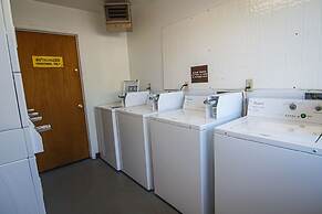 Travelodge by Wyndham Colorado Springs Airport/Peterson SFB