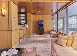 Henlopen Oceanfront Hotel