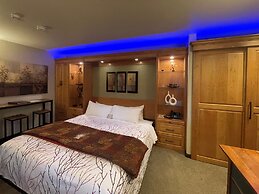 Frisco Inn on Galena Street