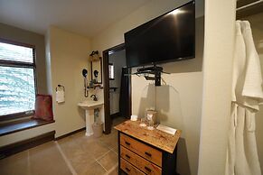 Frisco Inn on Galena Street