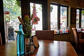 Frisco Inn on Galena Street