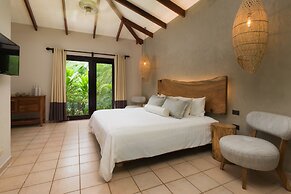 Cala Luna Boutique Hotel & Villas