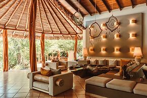 Cala Luna Boutique Hotel & Villas