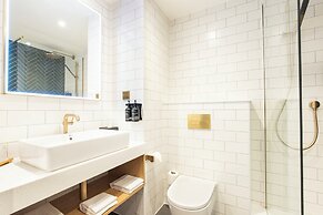 Holiday Inn Bristol Airport by IHG