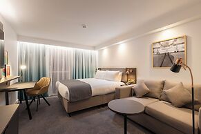 Holiday Inn Bristol Airport by IHG