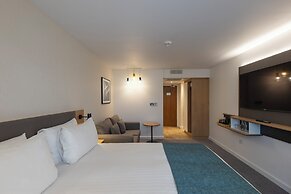 Holiday Inn Bristol Airport by IHG