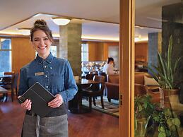 Pan Pacific Whistler Village Centre