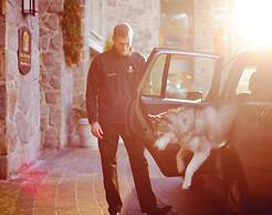 Pan Pacific Whistler Village Centre