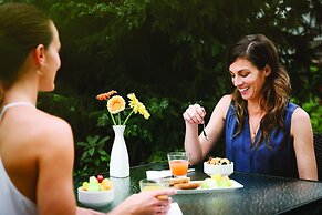 Pan Pacific Whistler Village Centre