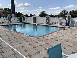 Holiday Inn Express Hotel & Suites Orlando South-Davenport by IHG