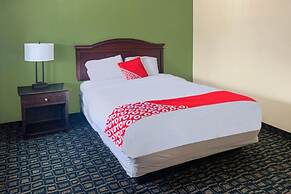 OYO Hotel Rosenberg TX I-69