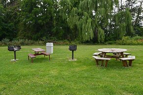 Americas Best Value Inn Geneva