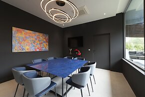 Elizabeth Lifestyle Hotel