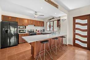 Bahia Pez Vela Resort