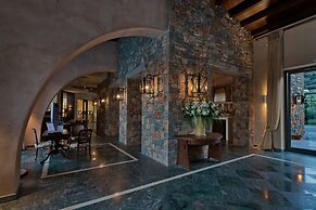 Aquila Elounda Village Resort, Suites & Spa