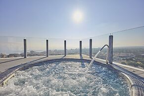 BG Hotel Tonga Tower