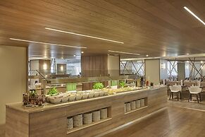 BG Hotel Tonga Tower