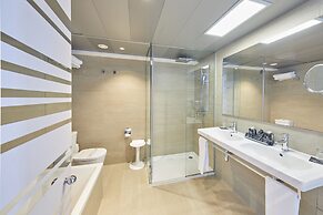 BG Hotel Tonga Tower