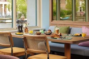 Avani Museum Quarter Amsterdam Hotel (previously NH Amsterdam Museum Q