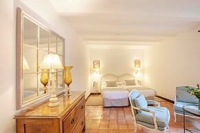 Hotel Puerta de la Luna