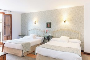 Hotel Puerta de la Luna