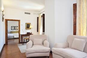 Hotel Puerta de la Luna