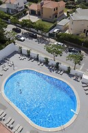 Carcavelos Beach Hotel