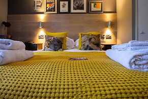 Bridge Hotel