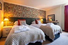 Bridge Hotel